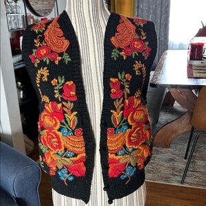 Floral Vintage Embroidered Black Knit Sweater Vest